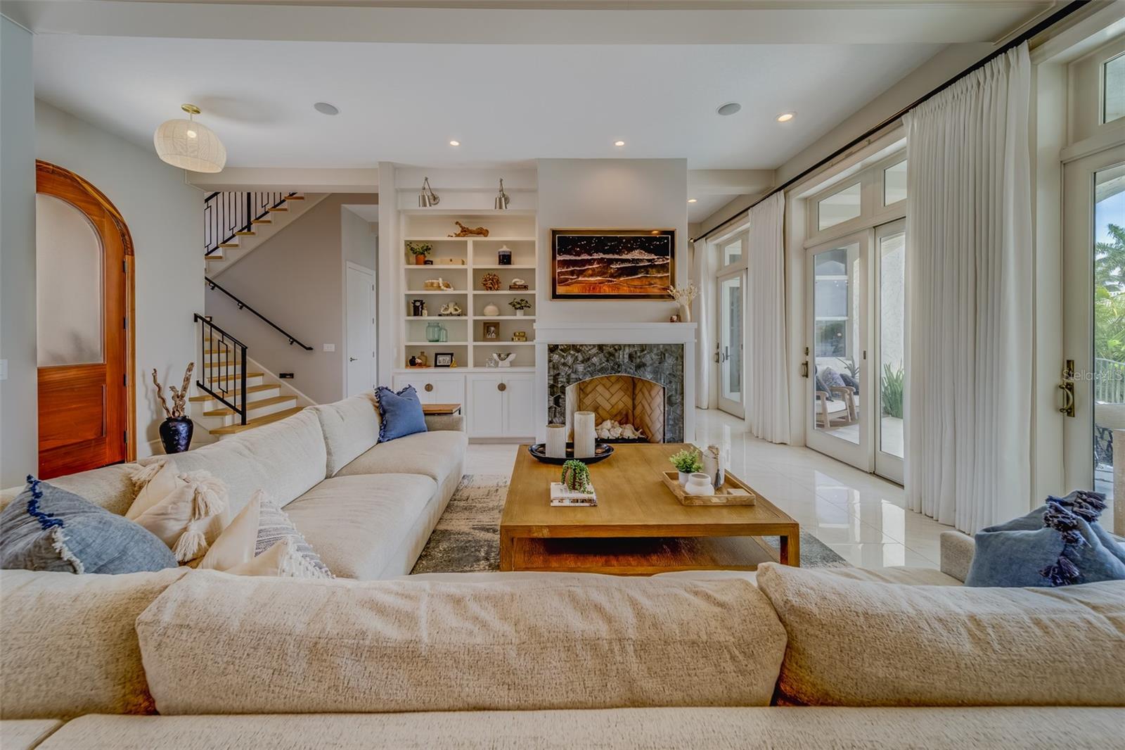 BELLE VISTA POINT 2ND ADD - Residential