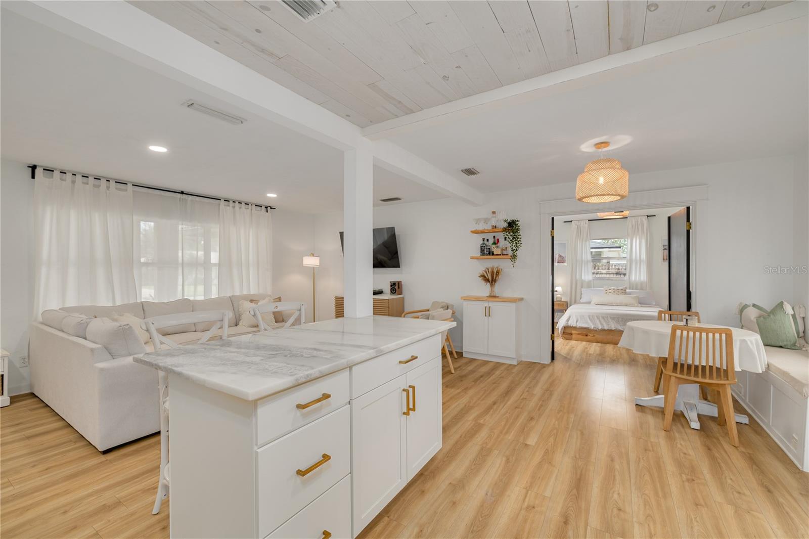 BRENTWOOD HEIGHTS - Residential