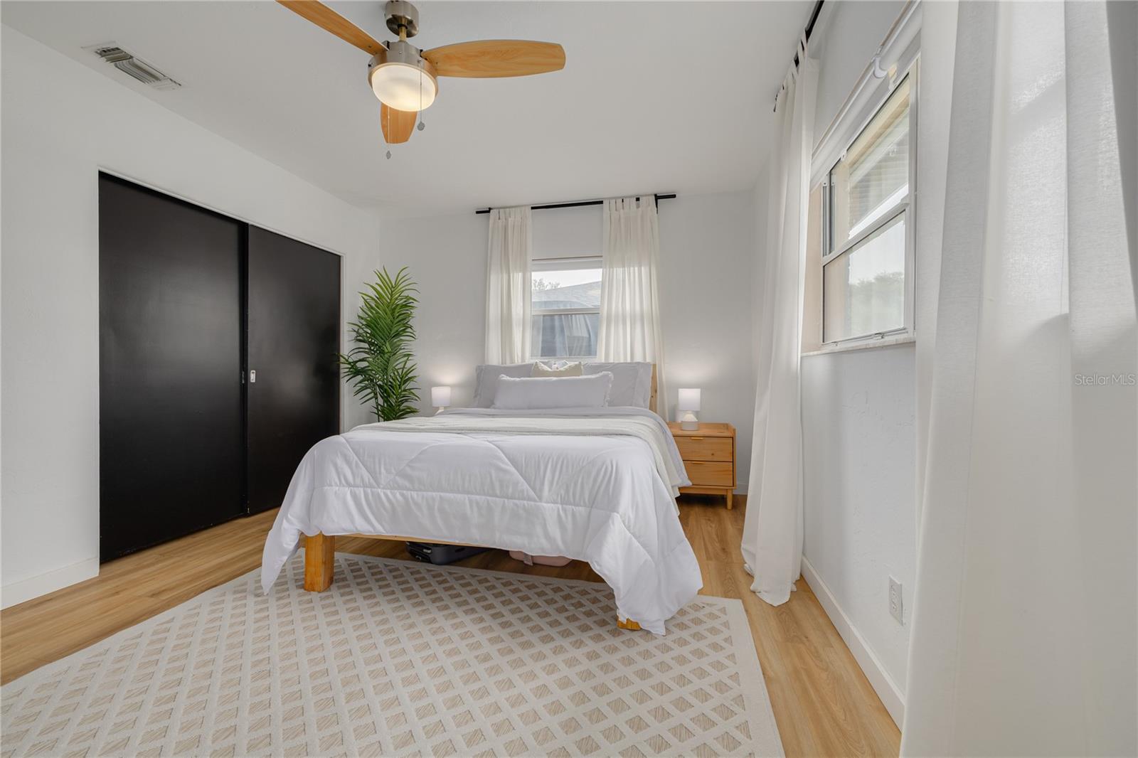 BRENTWOOD HEIGHTS - Residential