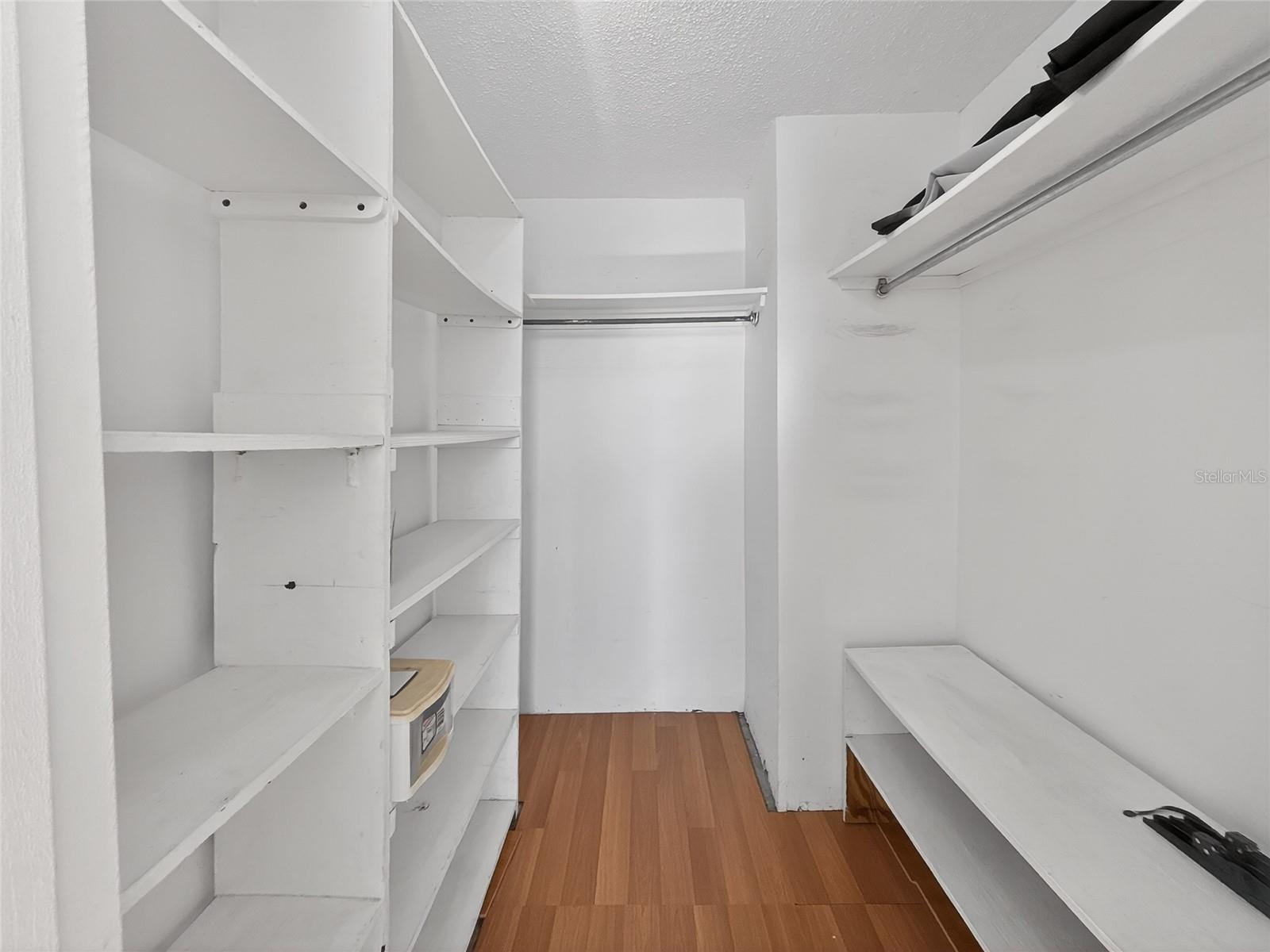 MUNDO FELIZ - Residential