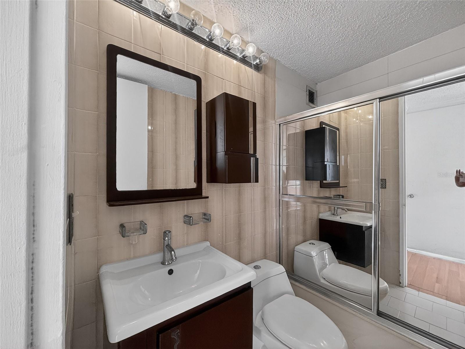 MUNDO FELIZ - Residential