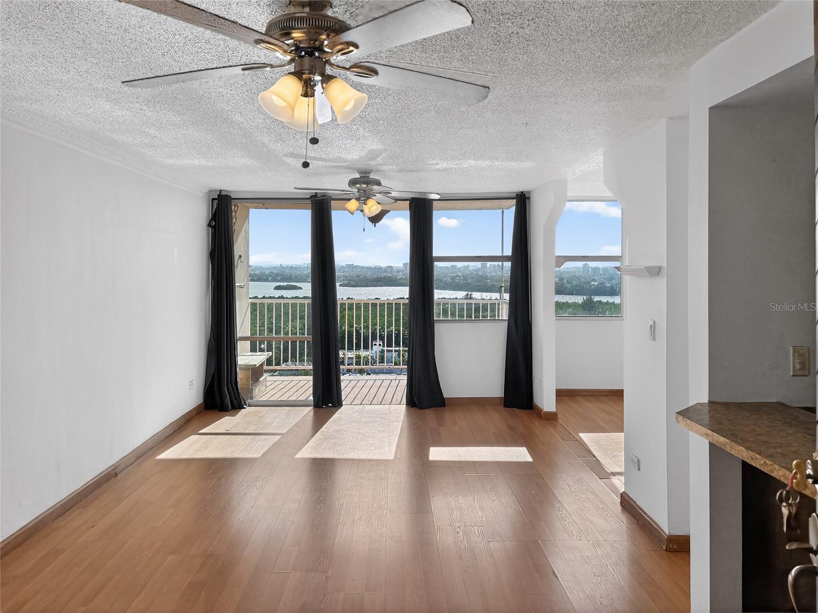 MUNDO FELIZ - Residential