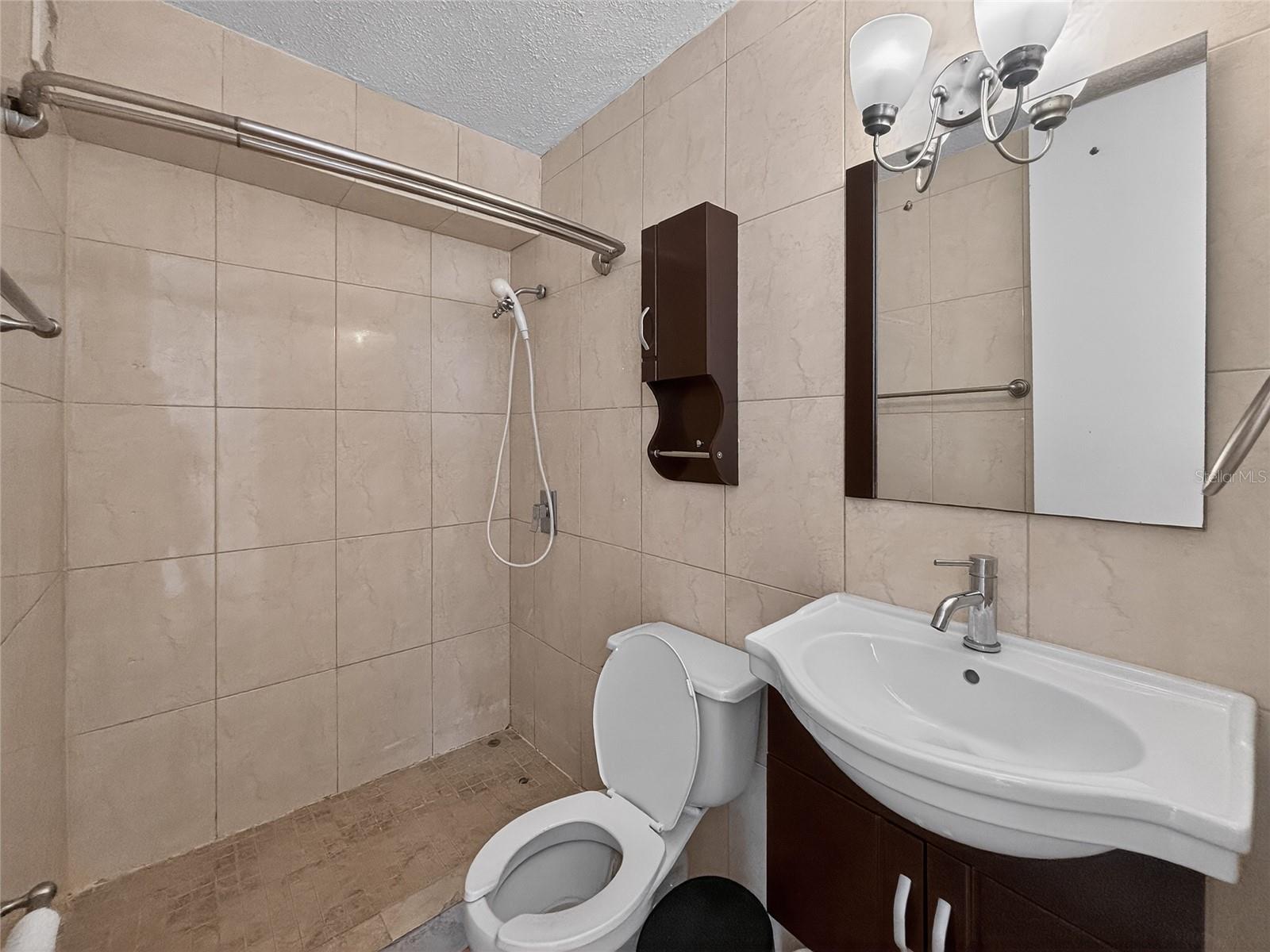 MUNDO FELIZ - Residential