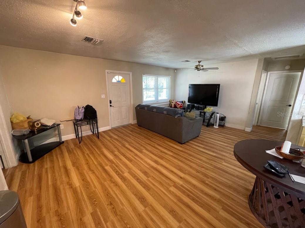 FIVACRES - Residential