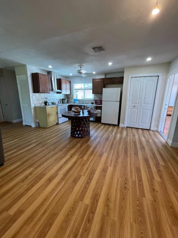 FIVACRES - Residential