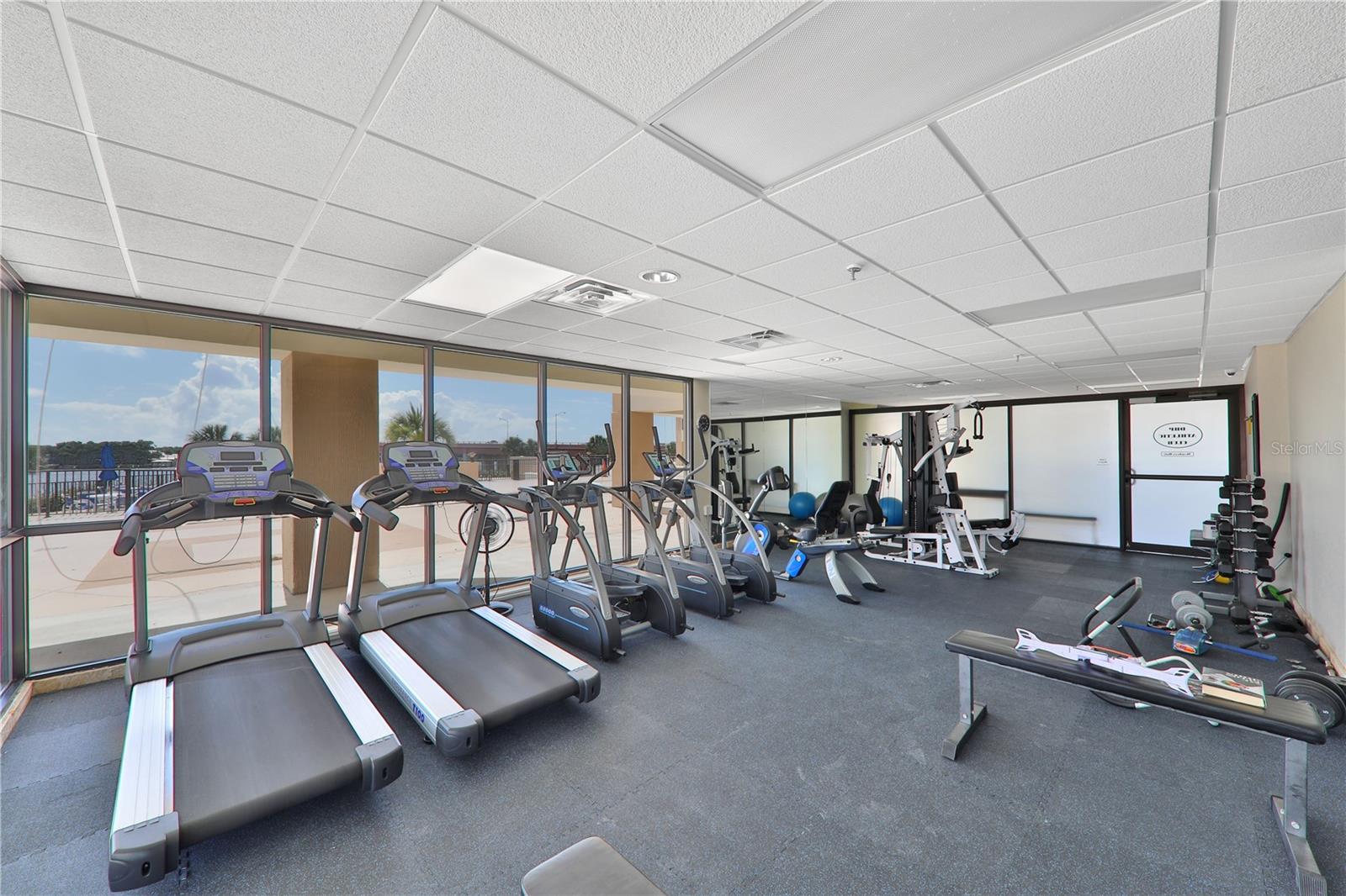 DIAMOND HEAD POINT CONDO - Residential