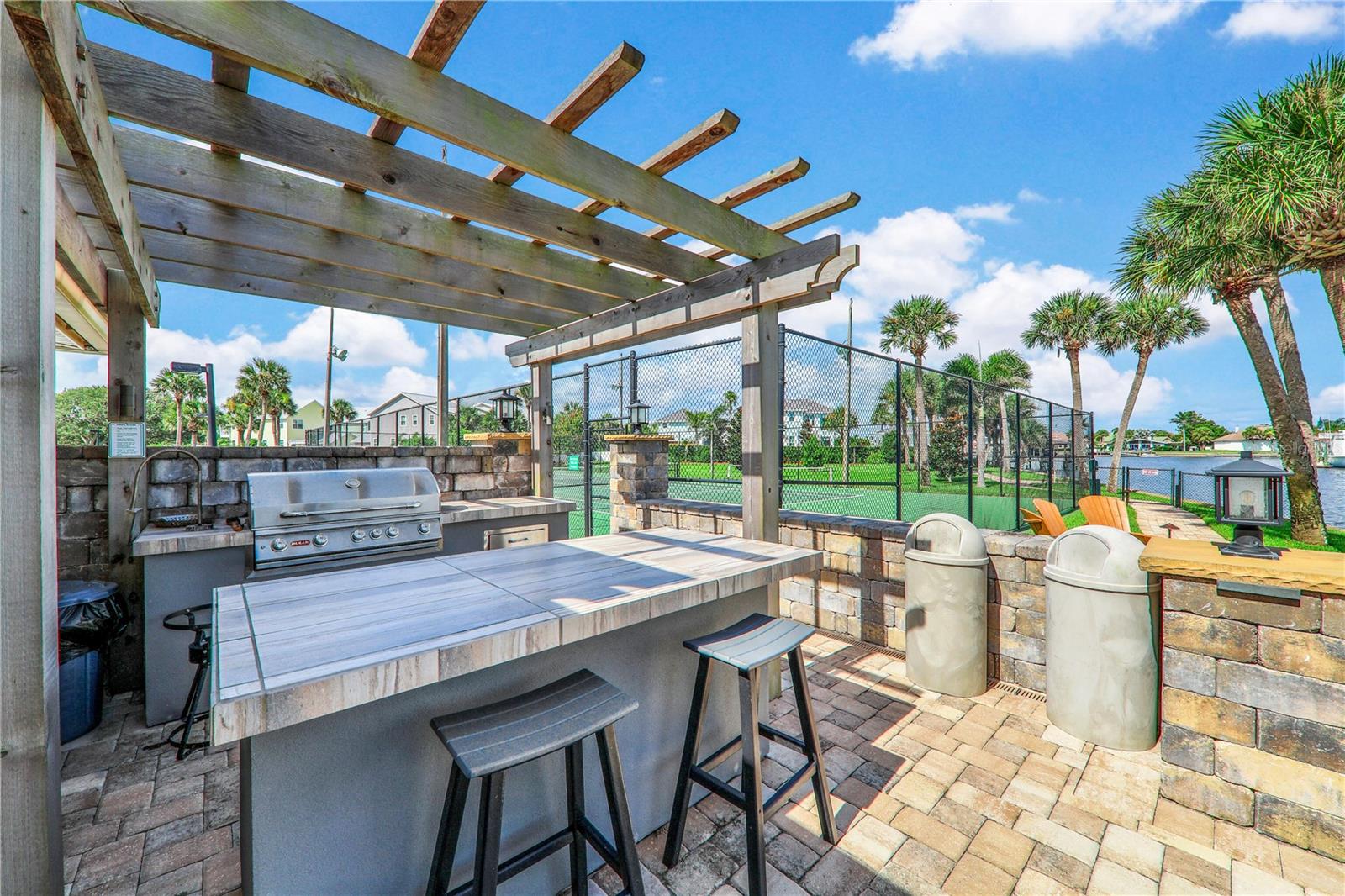 DIAMOND HEAD POINT CONDO - Residential