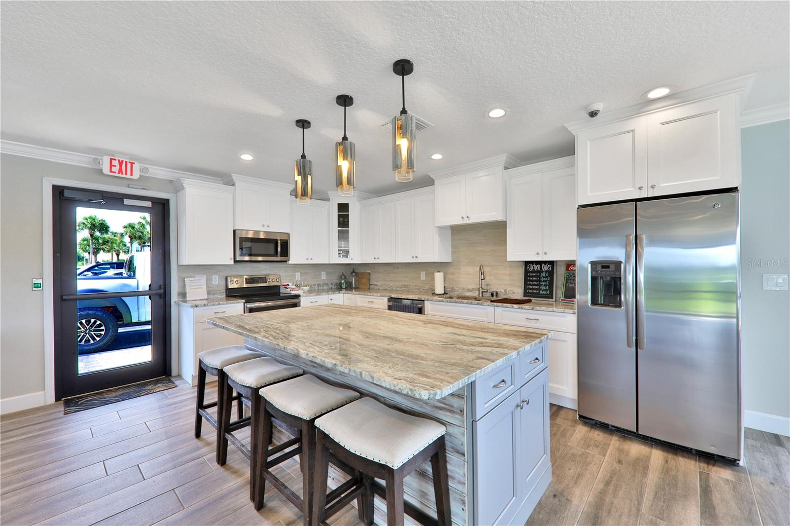 DIAMOND HEAD POINT CONDO - Residential
