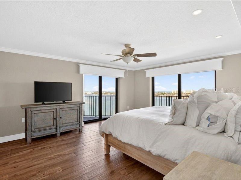 DIAMOND HEAD POINT CONDO - Residential