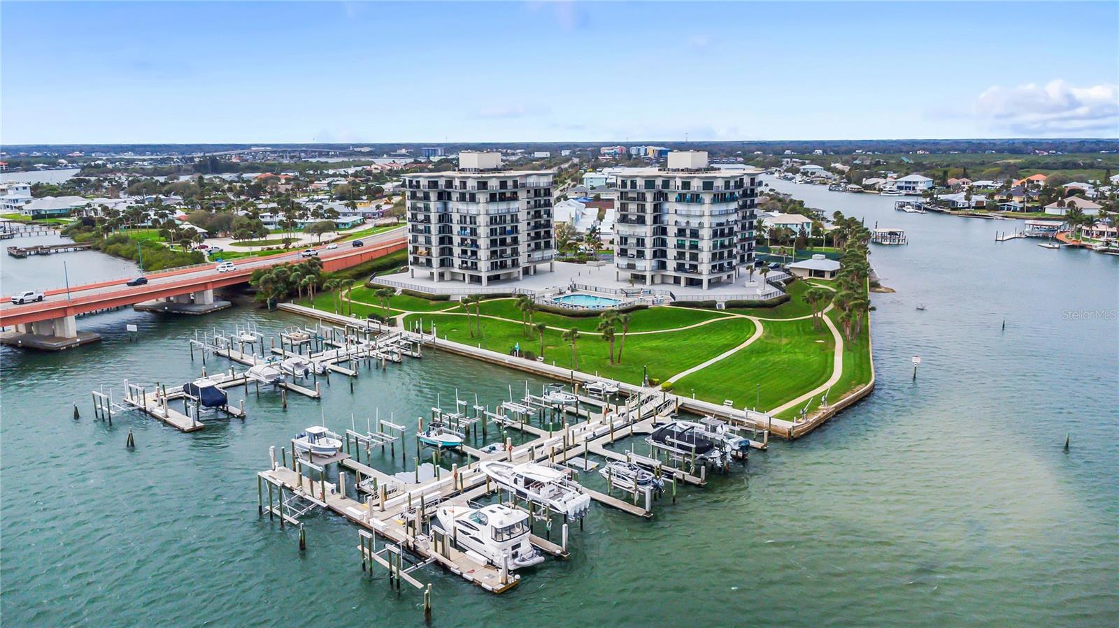 DIAMOND HEAD POINT CONDO - Residential