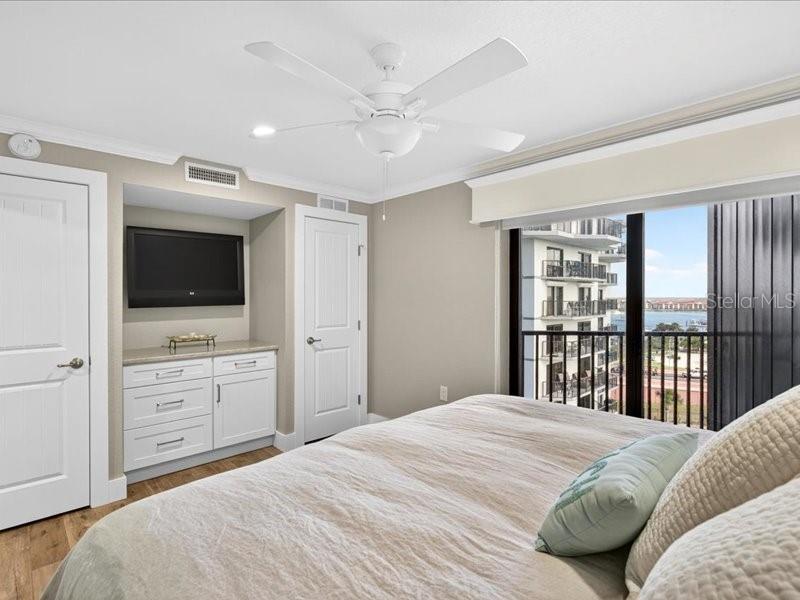 DIAMOND HEAD POINT CONDO - Residential