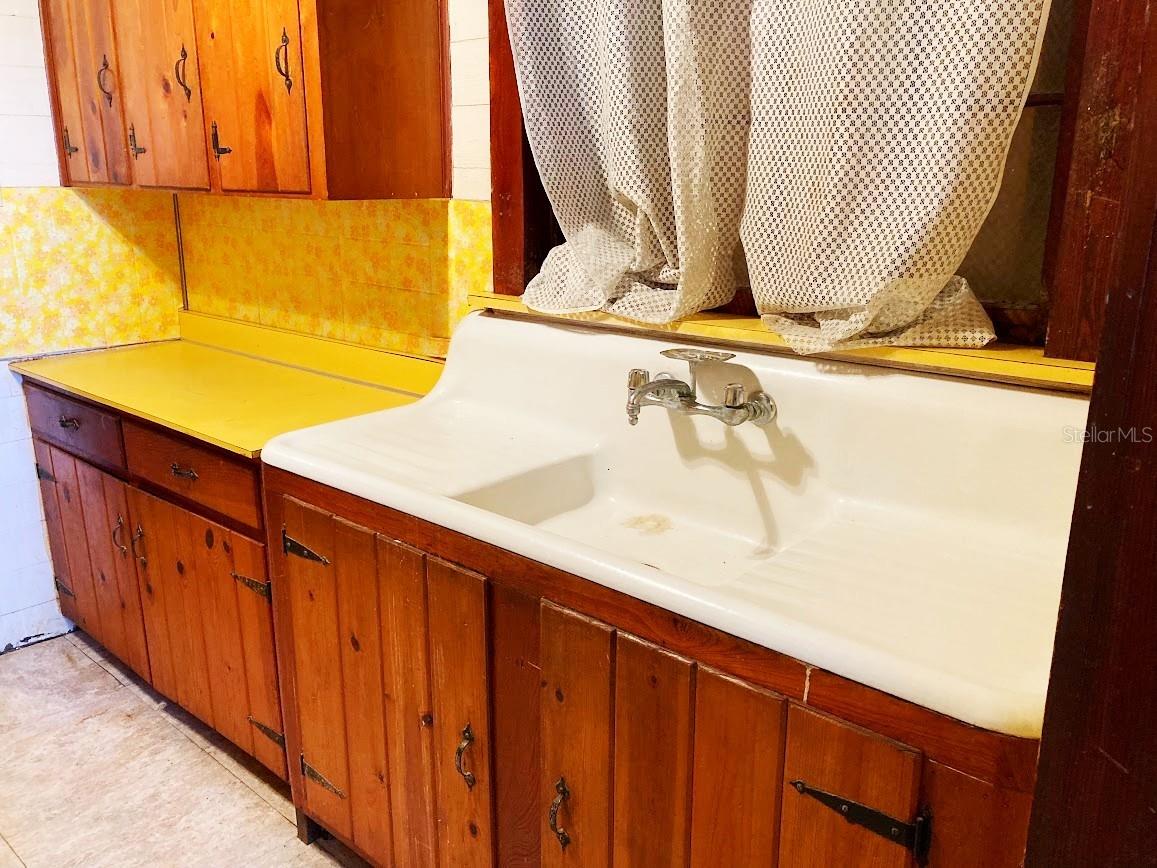 CITY OF LAKE BUTLER - Residential