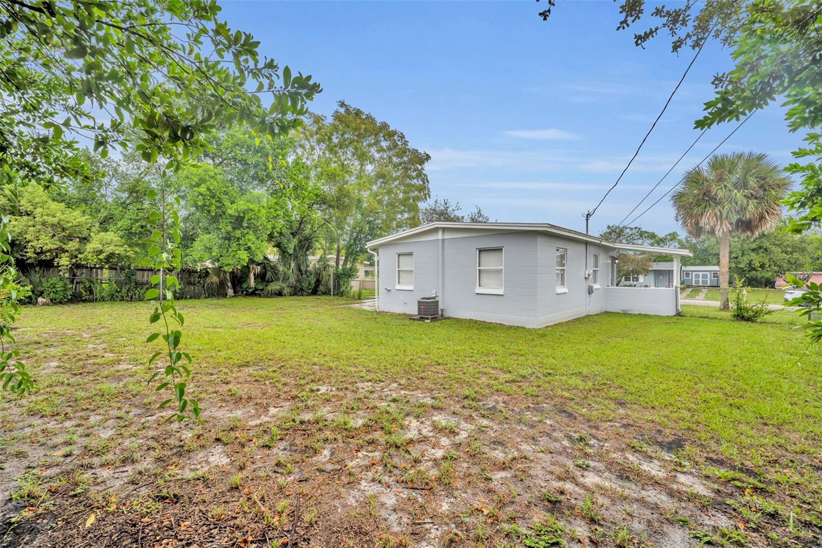 DELTONA LAKES UNIT 01 - Residential