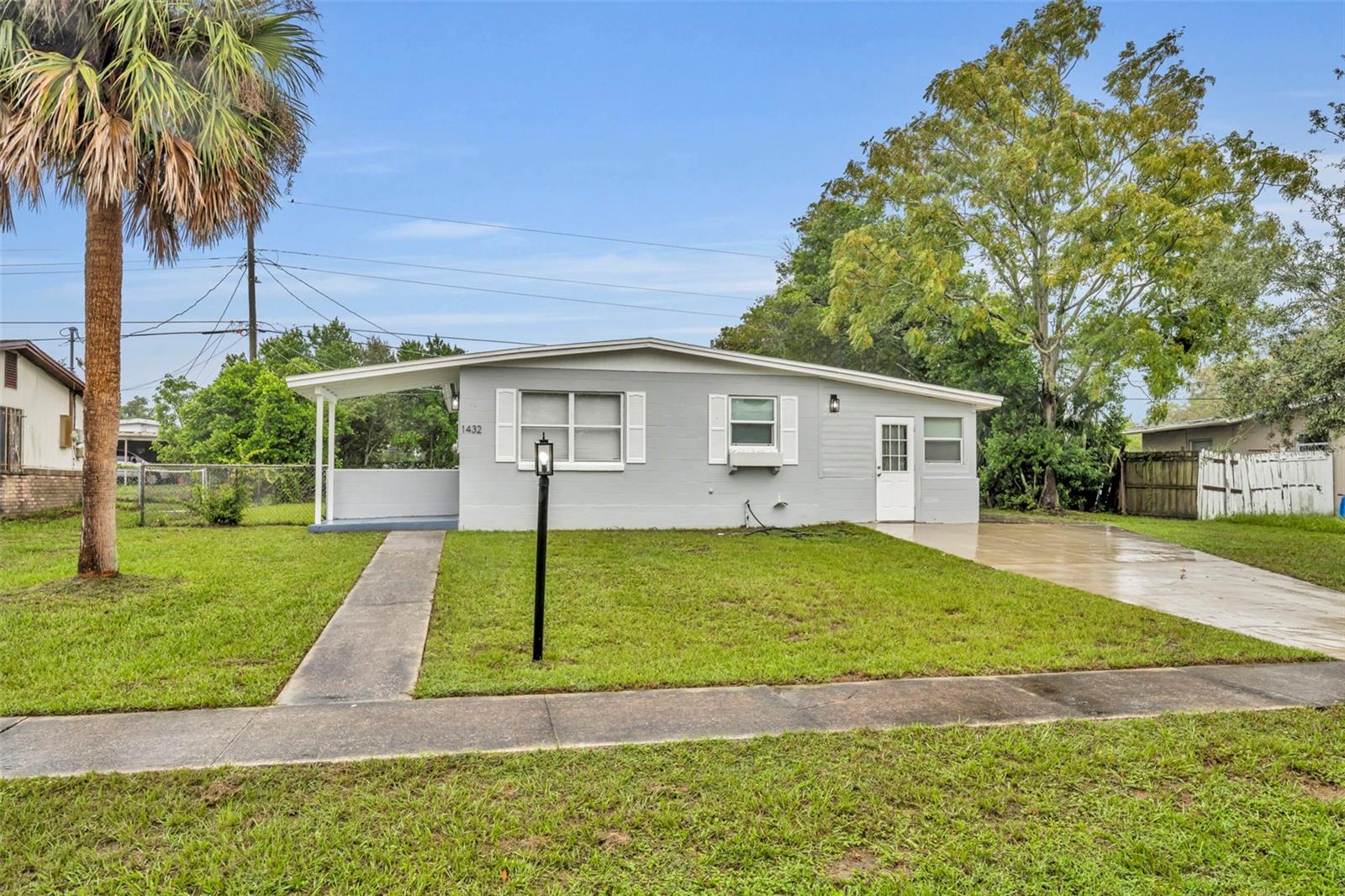 DELTONA LAKES UNIT 01 - Residential
