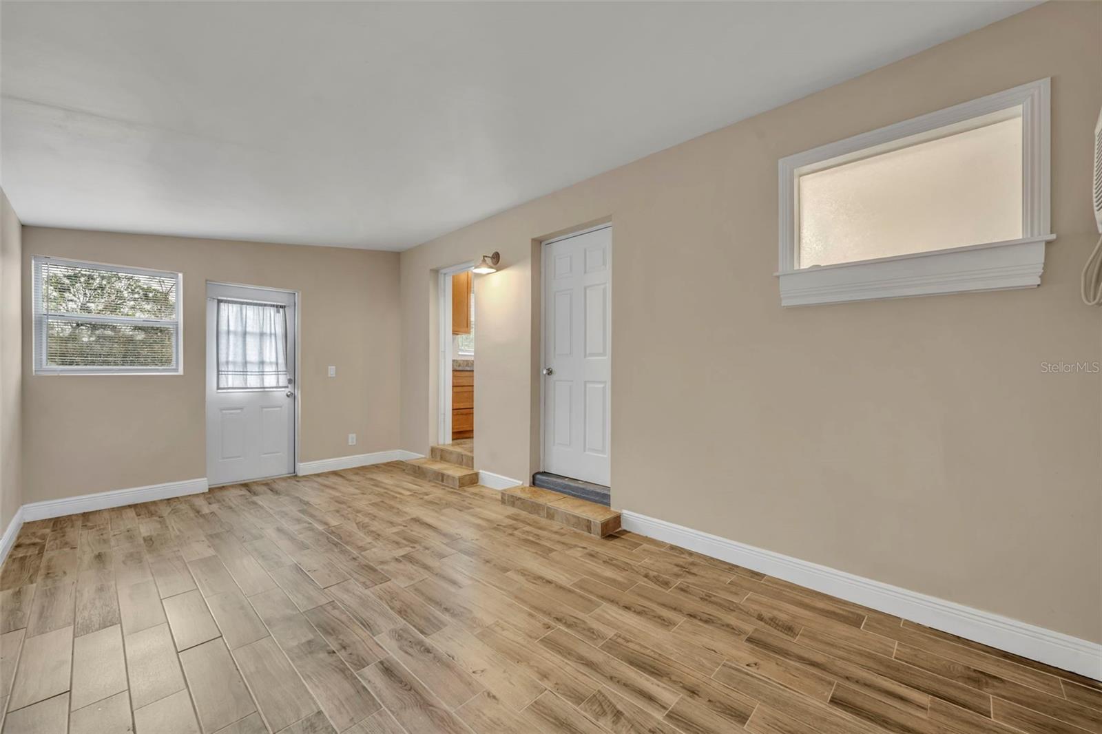 DELTONA LAKES UNIT 01 - Residential