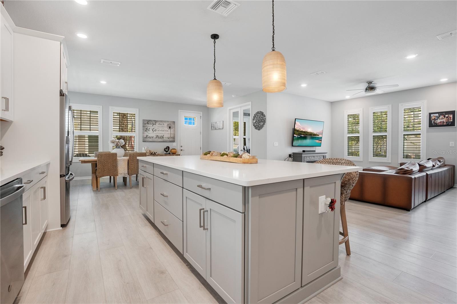 OAKLAND PARK - Residential
