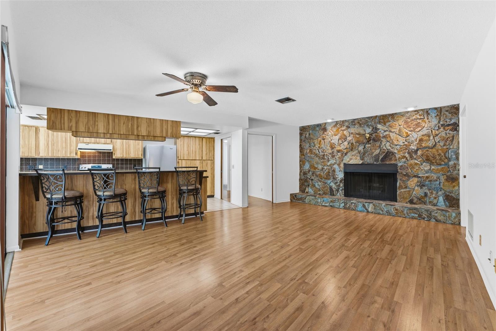 KENNEDYS HARRY SUB - Residential