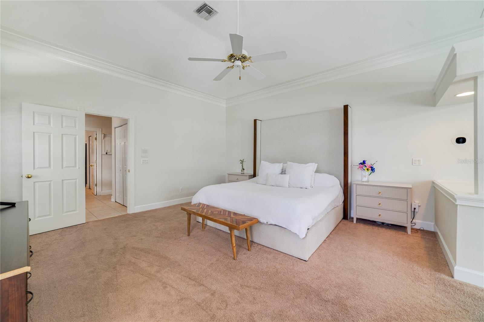 MOUNT DORA COUNTRY CLUB MOUNT DORA UNIT 02 - Residential