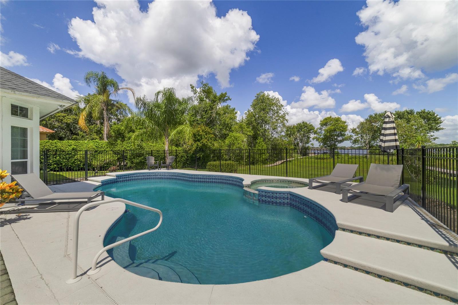 1741 EDGEWATER DRIVE
