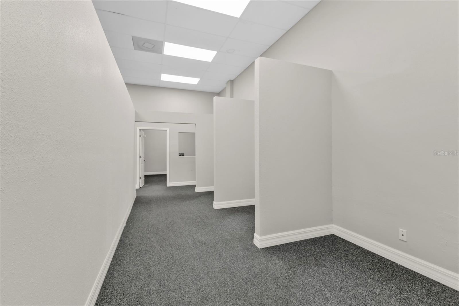 WILSONS ADD CHARLOTTE HARBOR - Commercial Lease