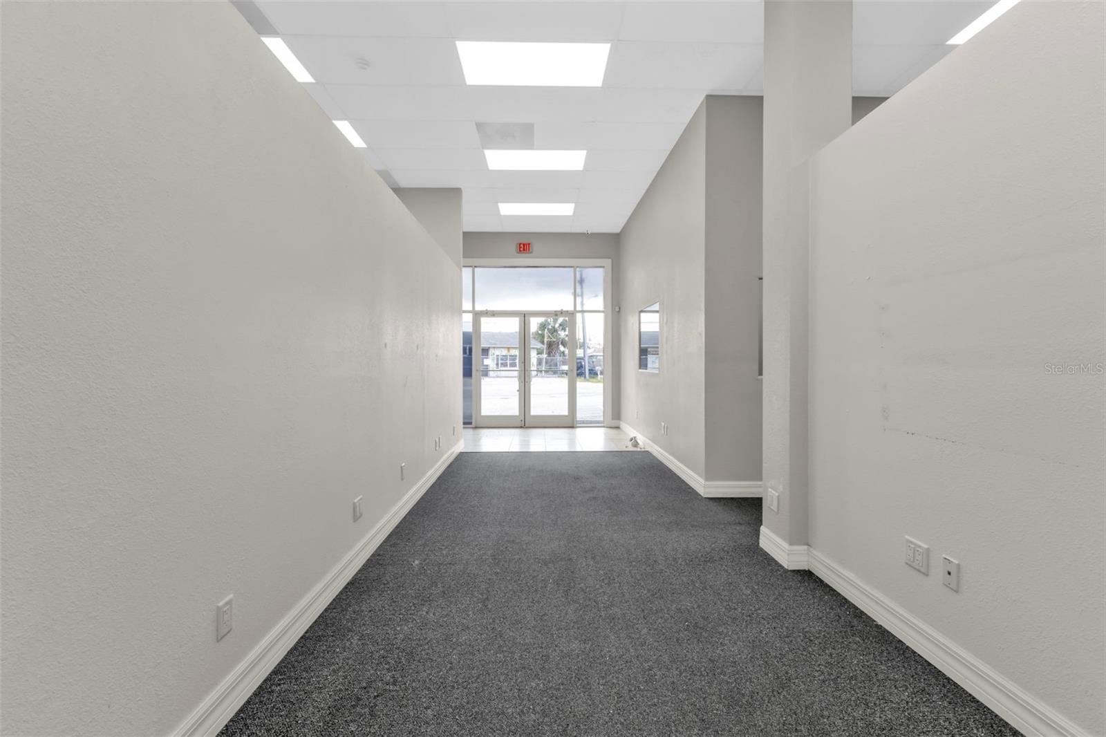 WILSONS ADD CHARLOTTE HARBOR - Commercial Lease