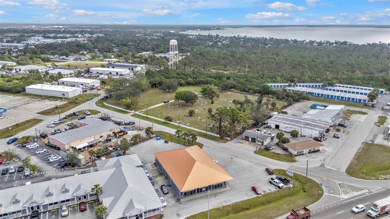 WILSONS ADD CHARLOTTE HARBOR - Commercial Lease