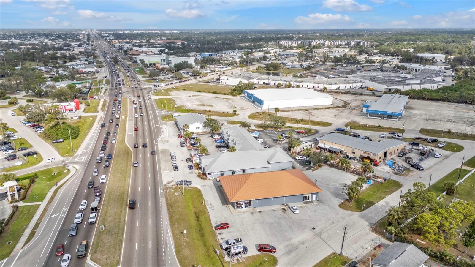 WILSONS ADD CHARLOTTE HARBOR - Commercial Lease