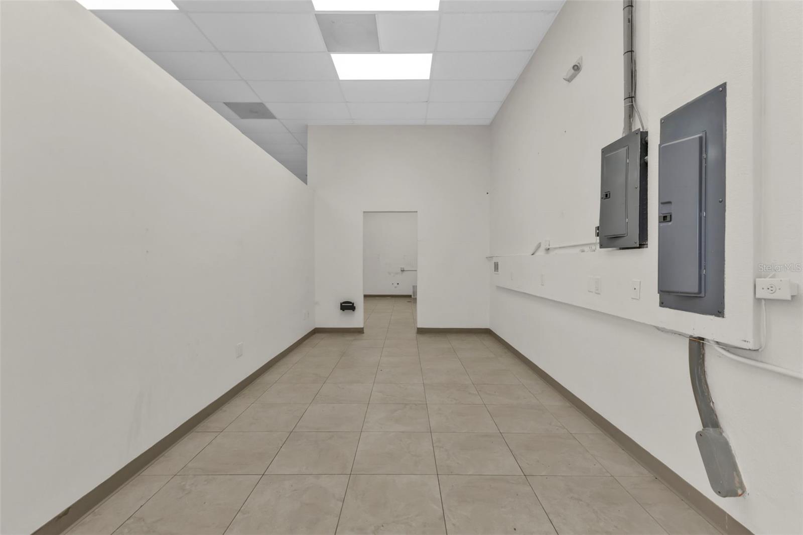 WILSONS ADD CHARLOTTE HARBOR - Commercial Lease