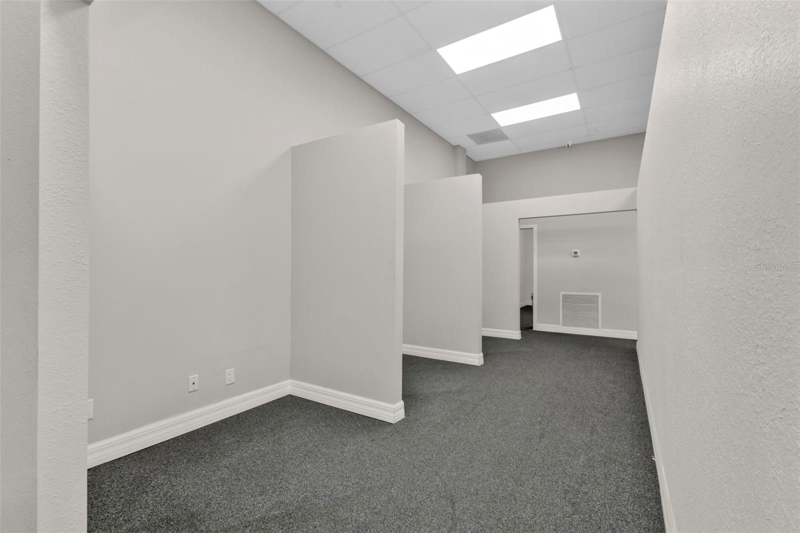 WILSONS ADD CHARLOTTE HARBOR - Commercial Lease