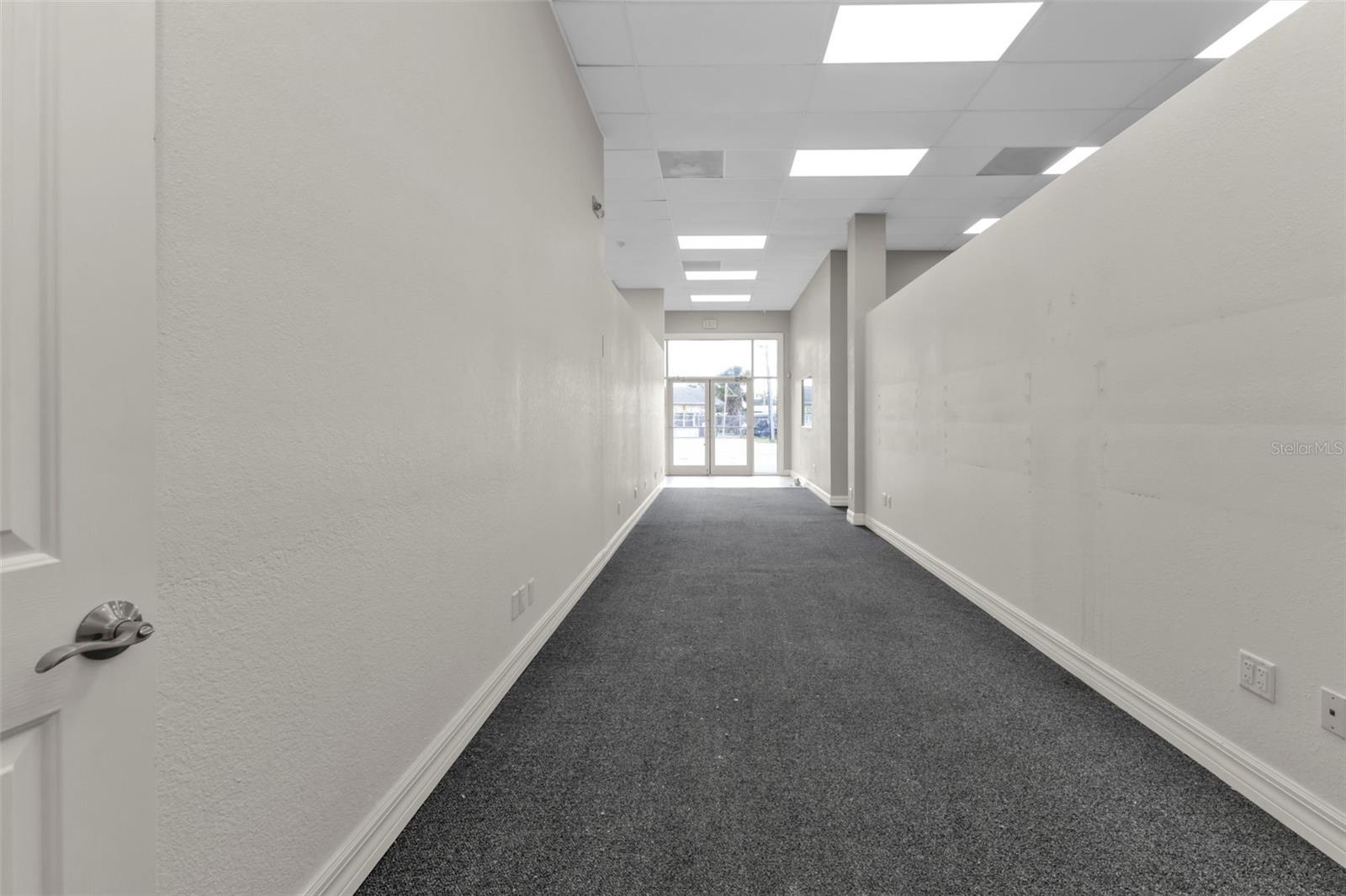 WILSONS ADD CHARLOTTE HARBOR - Commercial Lease