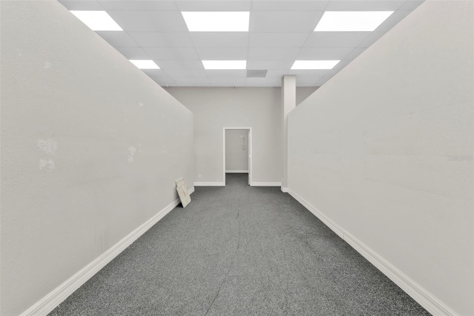 WILSONS ADD CHARLOTTE HARBOR - Commercial Lease