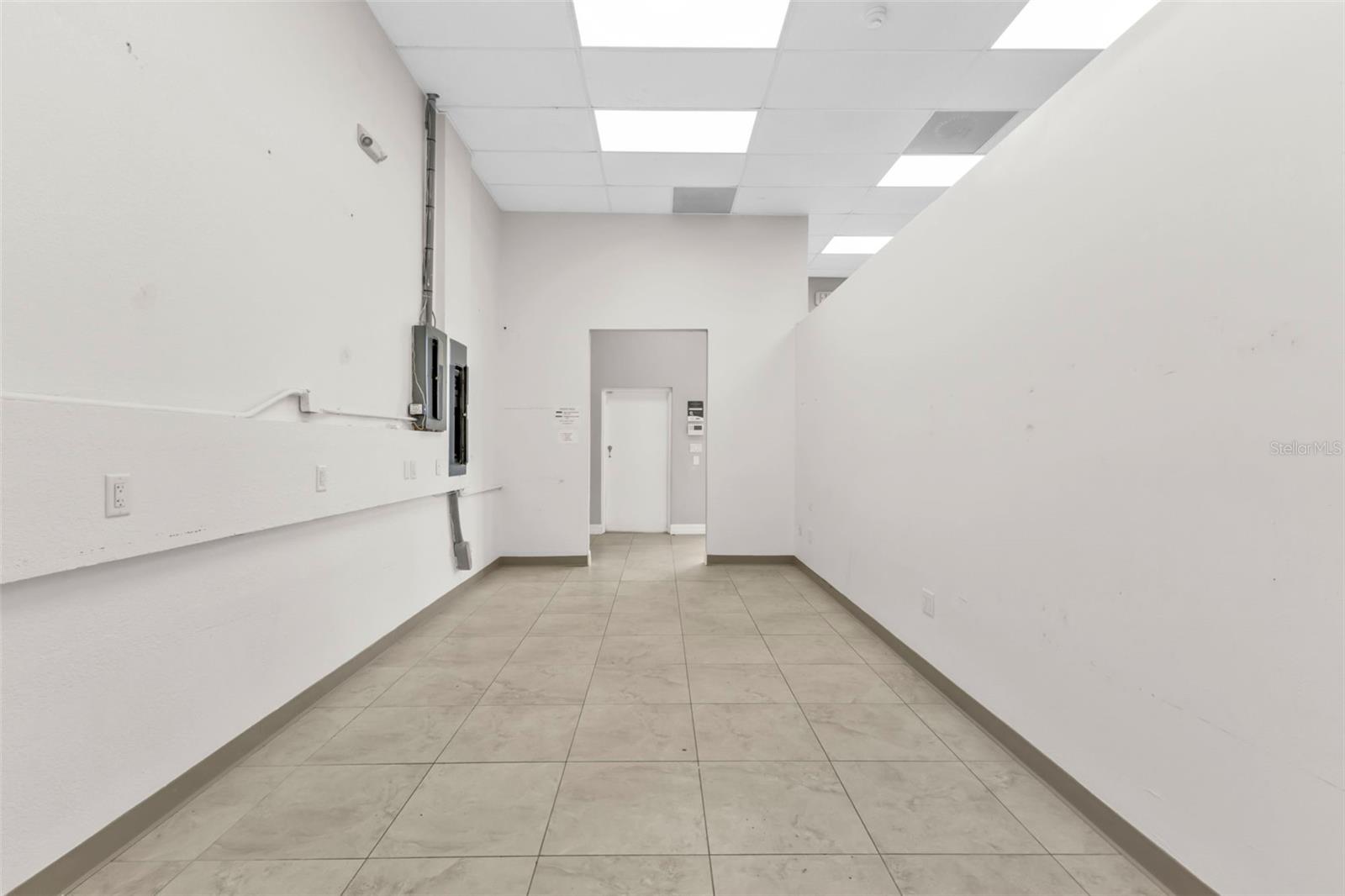 WILSONS ADD CHARLOTTE HARBOR - Commercial Lease