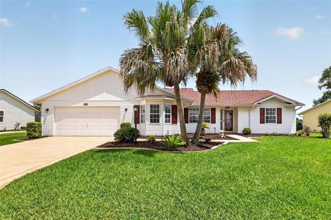 Photo of 26648 Evert Street, Leesburg, FL 34748 (MLS # G5108339)