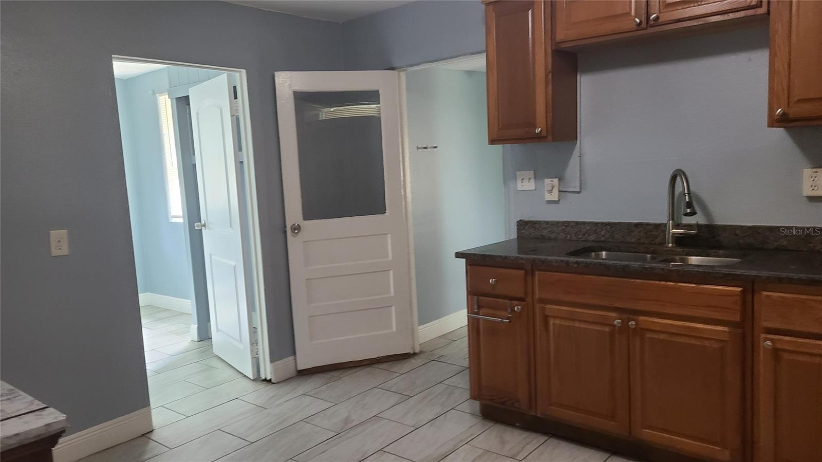 FOREST PARK RESUB - Residential Lease