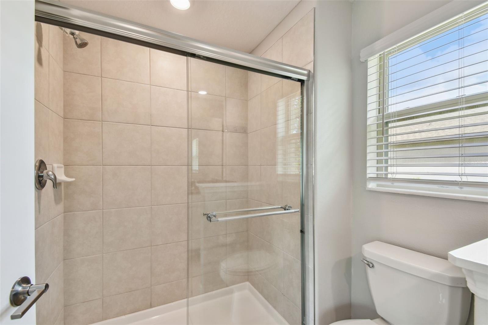 VERIDIAN - Residential Lease