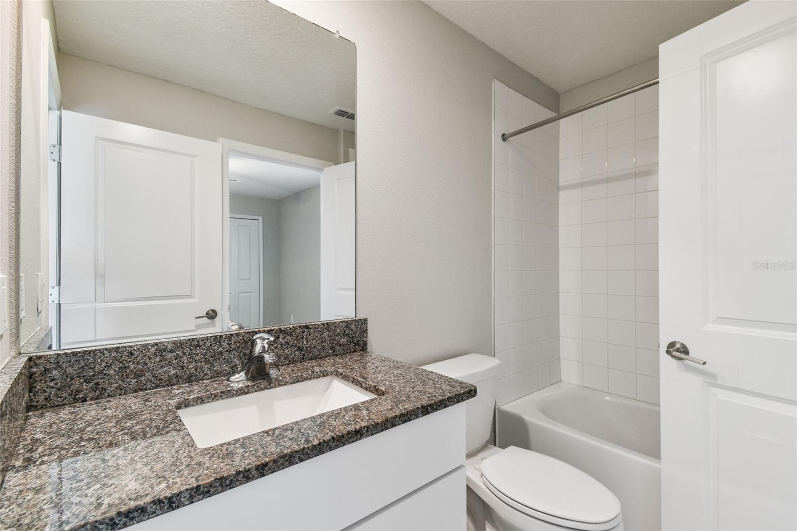VERIDIAN - Residential Lease