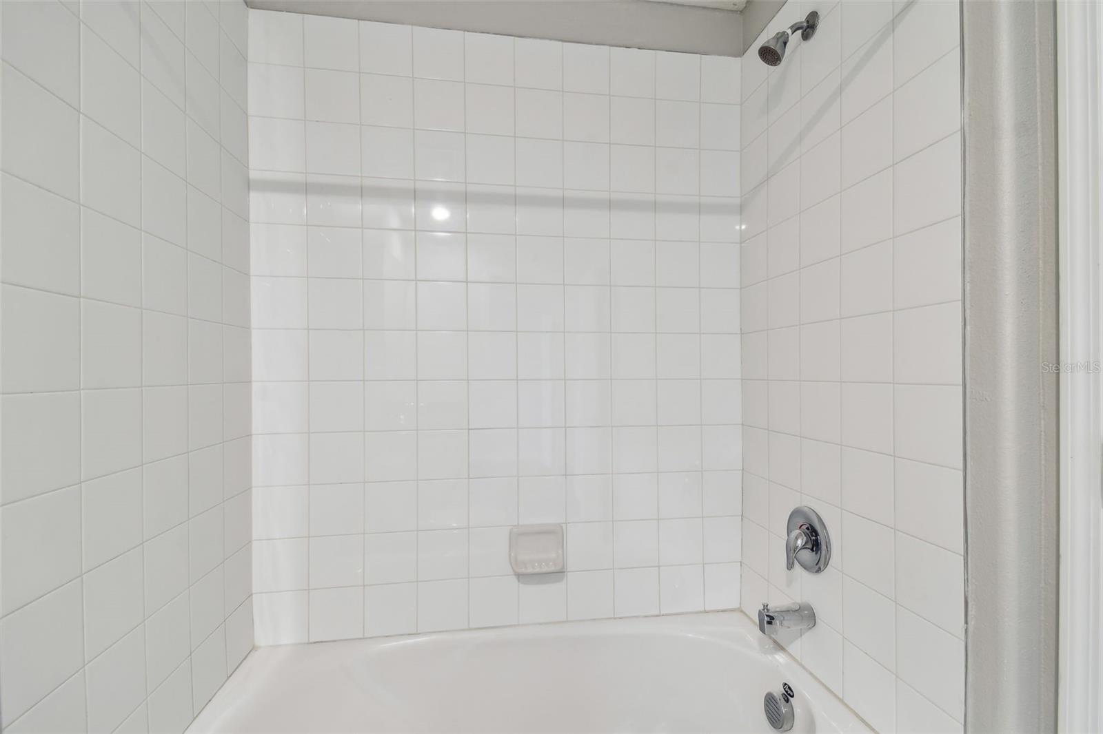 VERIDIAN - Residential Lease