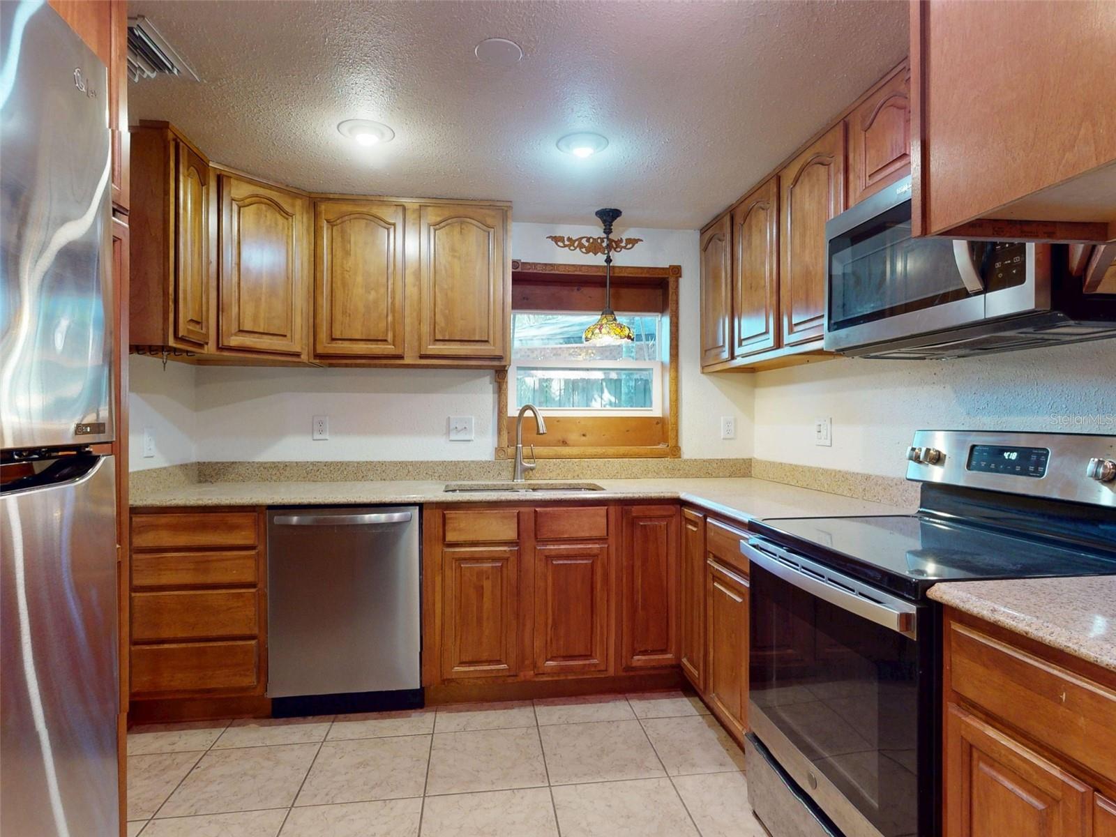 PLANTATION ESTATES UNIT 25 - Residential