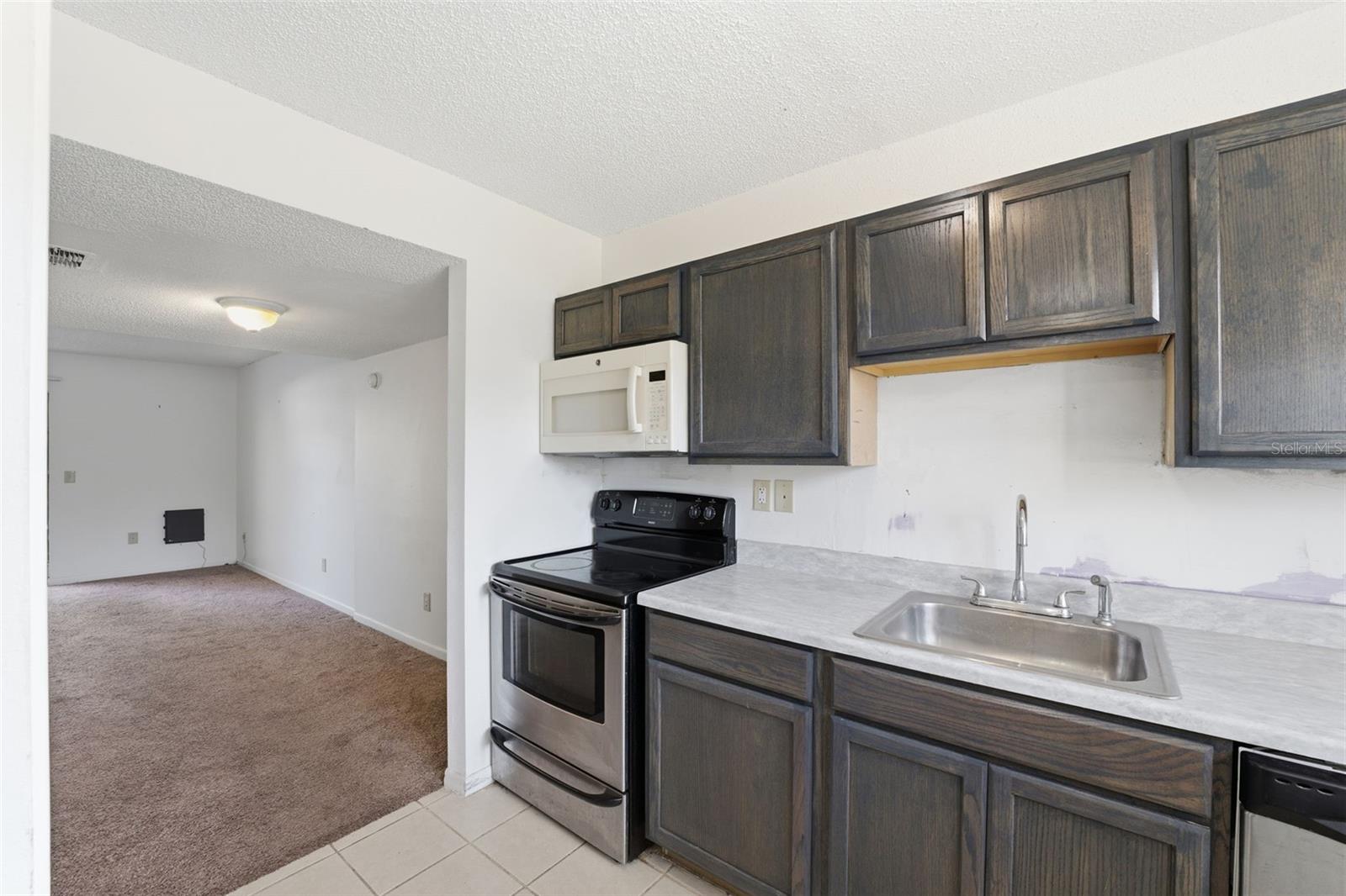 CHELSEA MEADOWS CONDO - Residential