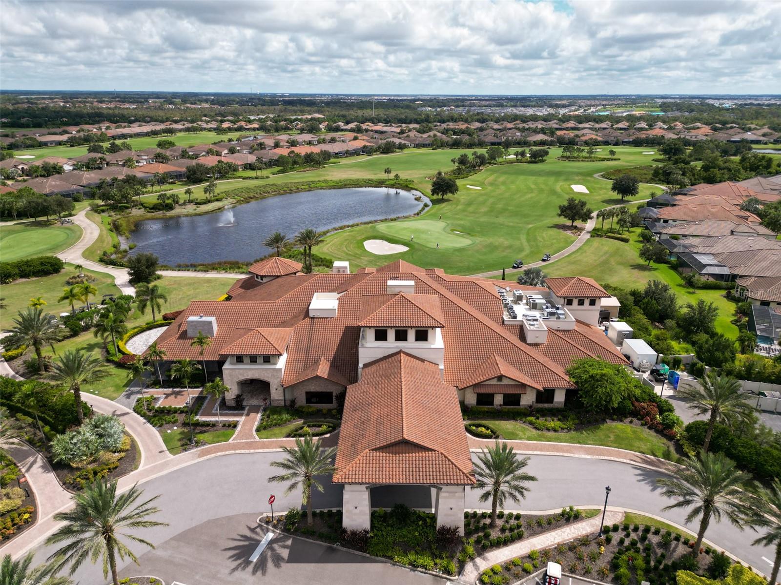 ESPLANADE GOLF AND COUNTRY CLUB - Residential