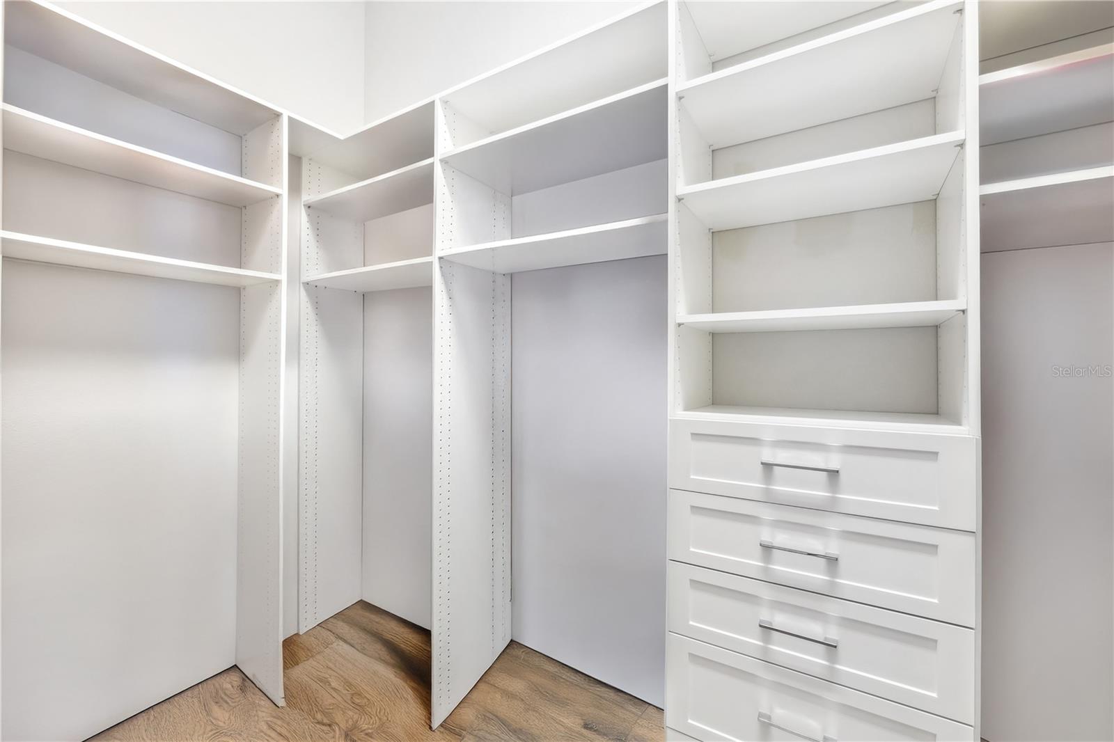 ESPLANADE GOLF AND COUNTRY CLUB - Residential