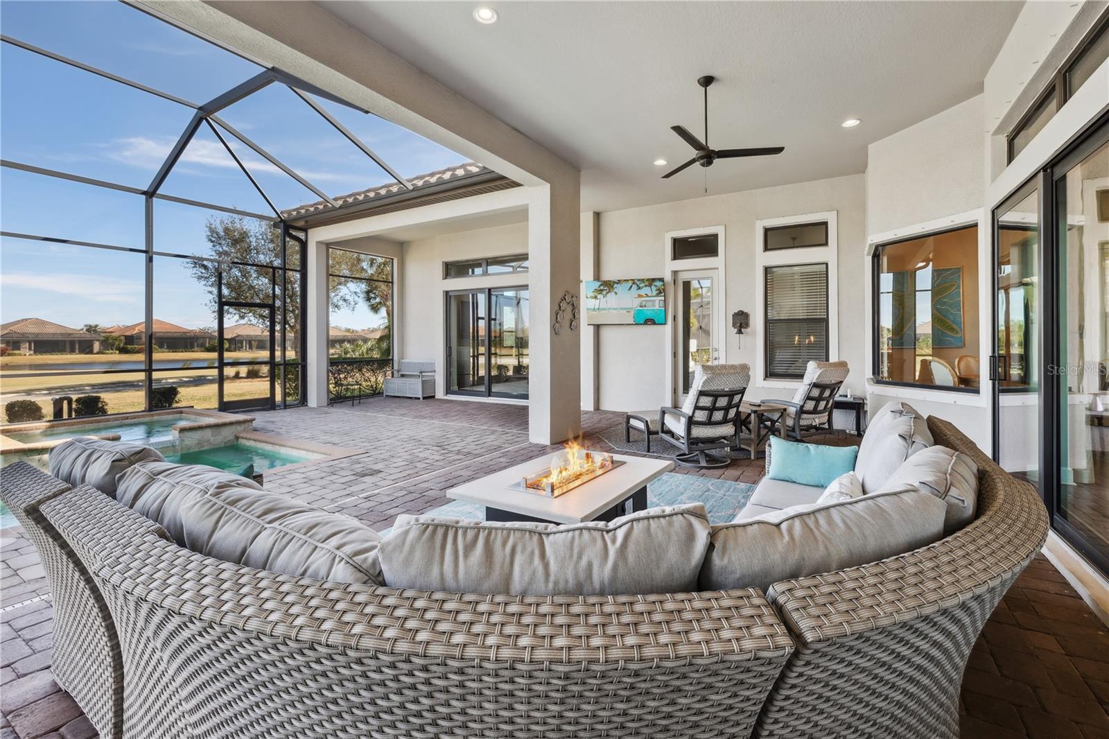 ESPLANADE GOLF AND COUNTRY CLUB - Residential