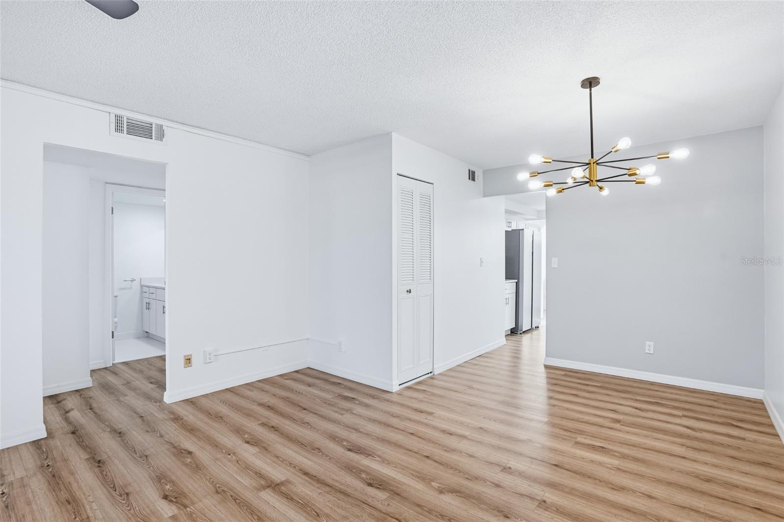 WINSTON PARK NORTHEAST - Residential