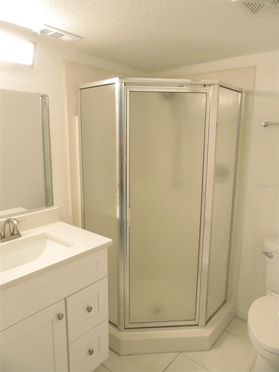 PINES/DEEP CRK I PH 06 - Residential Lease