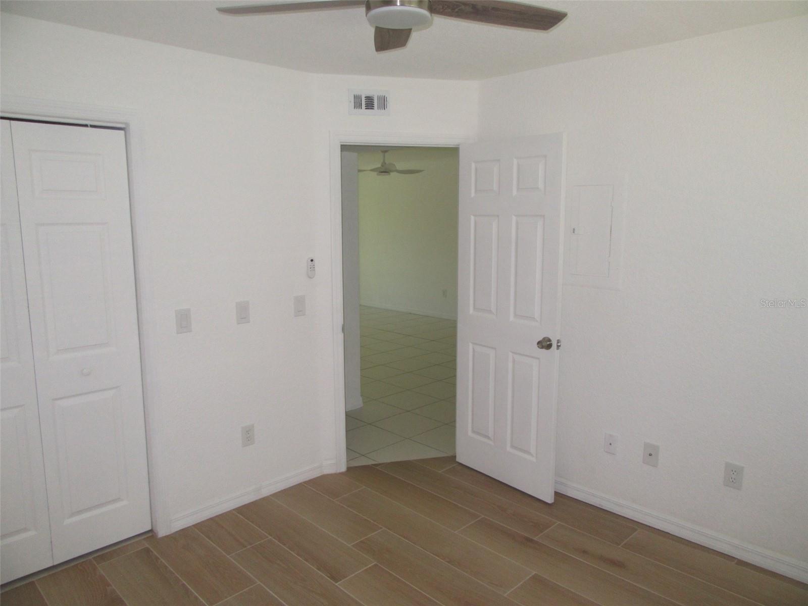 PINES/DEEP CRK I PH 06 - Residential Lease