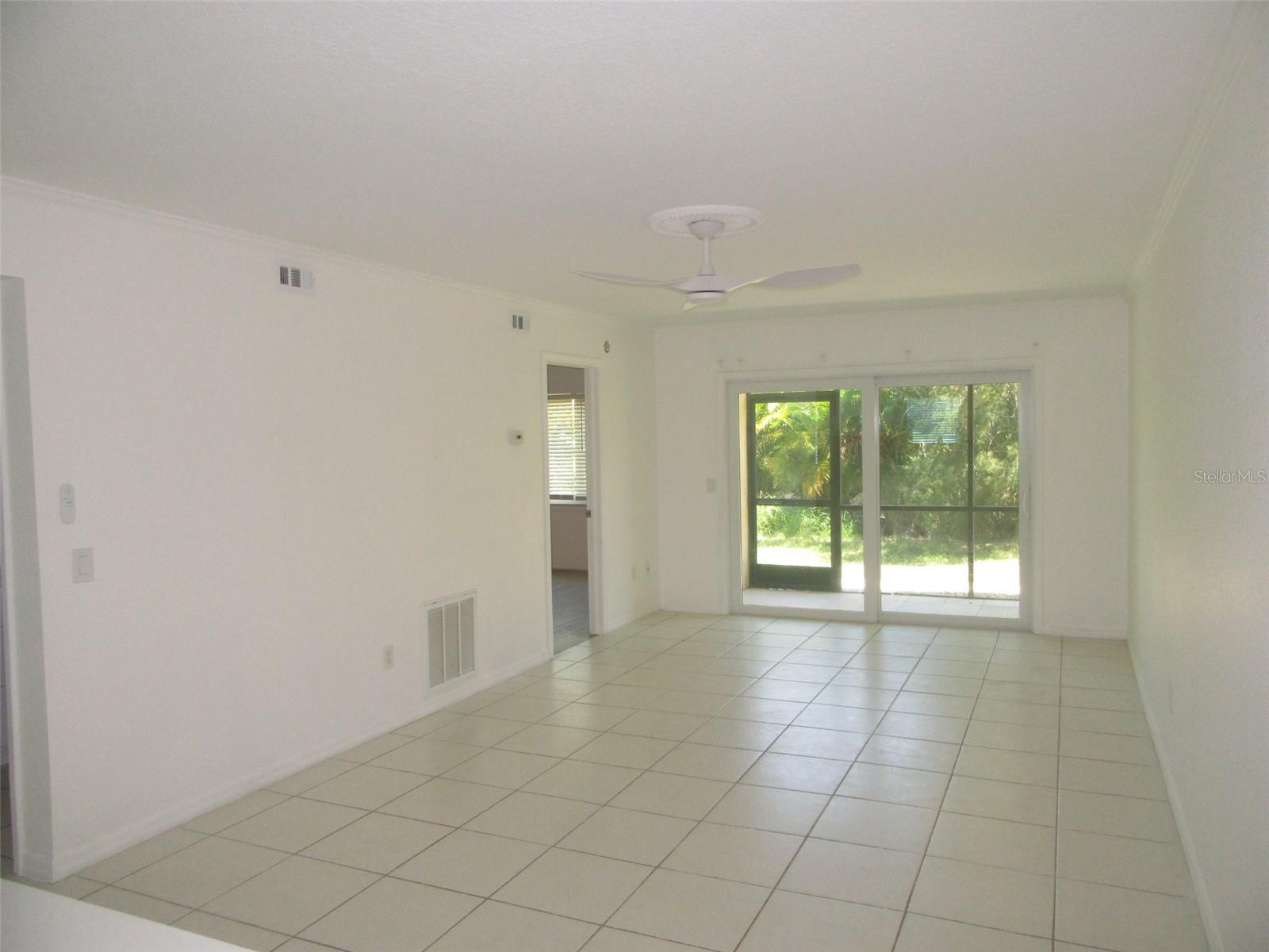 PINES/DEEP CRK I PH 06 - Residential Lease