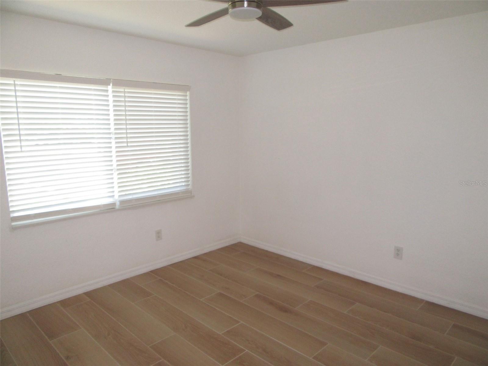 PINES/DEEP CRK I PH 06 - Residential Lease