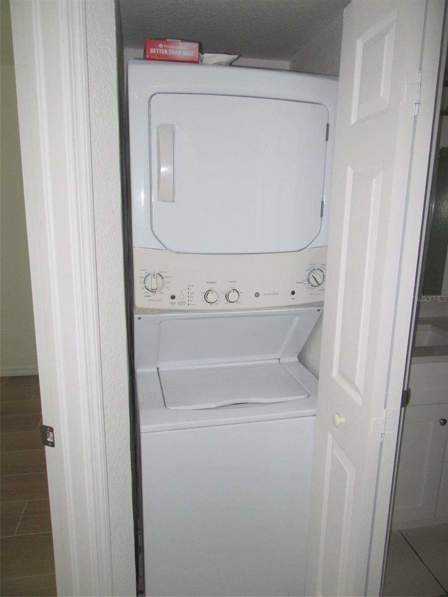 PINES/DEEP CRK I PH 06 - Residential Lease