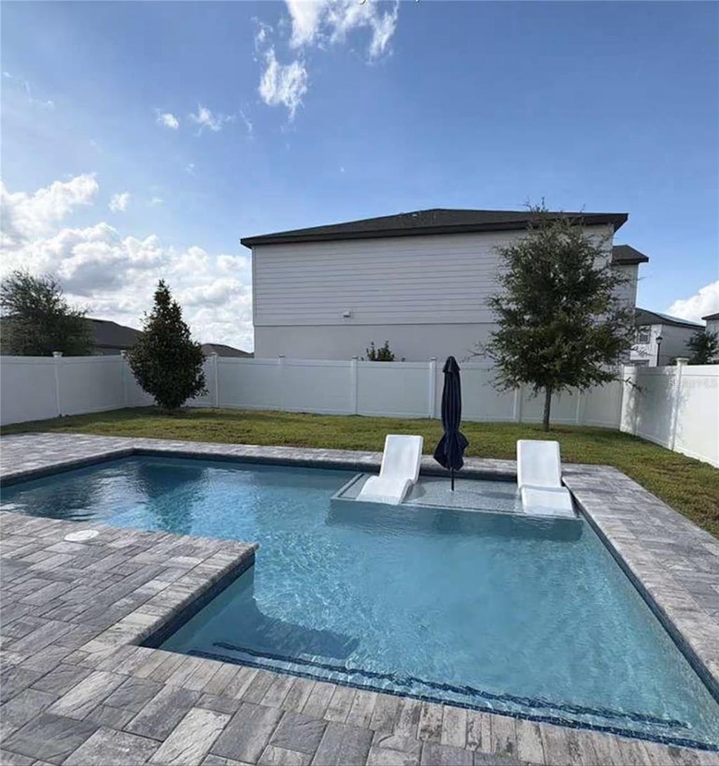 Photo of 2374 Lancashire Street, Davenport, FL 33896 (MLS # O6449070)