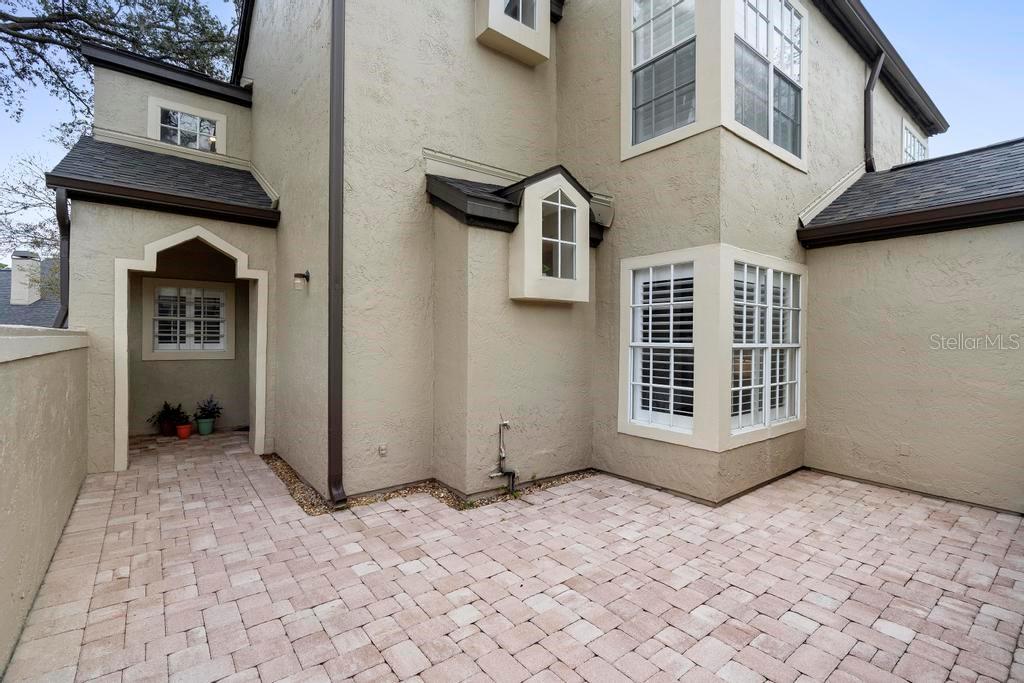 110 BECKET LANE